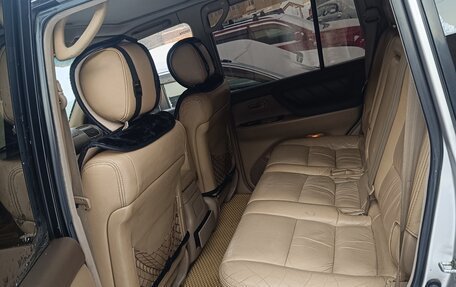 Toyota Land Cruiser 100 рестайлинг 2, 1999 год, 1 350 000 рублей, 18 фотография