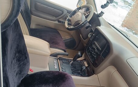 Toyota Land Cruiser 100 рестайлинг 2, 1999 год, 1 350 000 рублей, 19 фотография