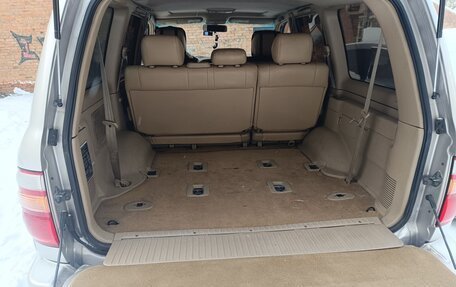 Toyota Land Cruiser 100 рестайлинг 2, 1999 год, 1 350 000 рублей, 23 фотография