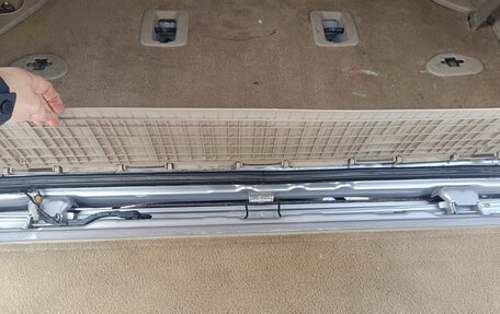 Toyota Land Cruiser 100 рестайлинг 2, 1999 год, 1 350 000 рублей, 25 фотография