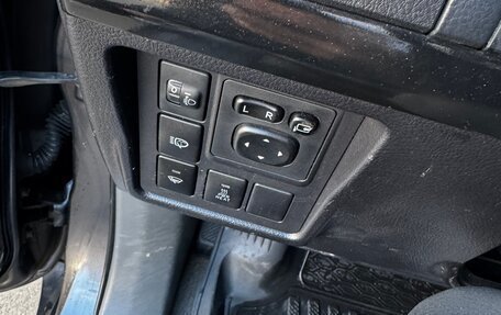 Toyota Land Cruiser Prado 150 рестайлинг 2, 2011 год, 3 200 000 рублей, 11 фотография