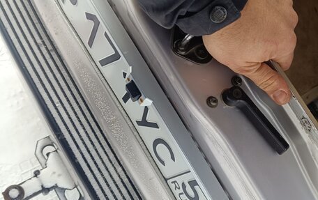 Toyota Land Cruiser 100 рестайлинг 2, 1999 год, 1 350 000 рублей, 26 фотография