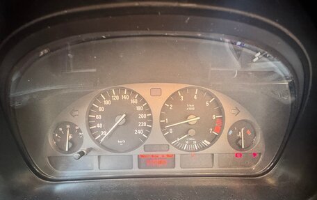 BMW 5 серия, 1995 год, 550 000 рублей, 14 фотография