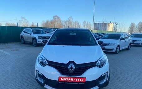 Renault Kaptur I рестайлинг, 2019 год, 1 600 000 рублей, 3 фотография