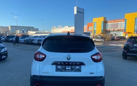 Renault Kaptur I рестайлинг, 2019 год, 1 600 000 рублей, 6 фотография