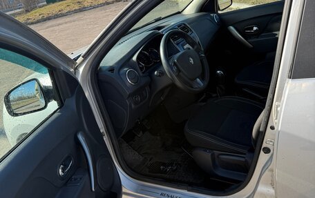 Renault Sandero II рестайлинг, 2017 год, 900 000 рублей, 5 фотография