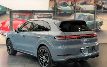 Porsche Cayenne III, 2025 год, 19 850 000 рублей, 2 фотография