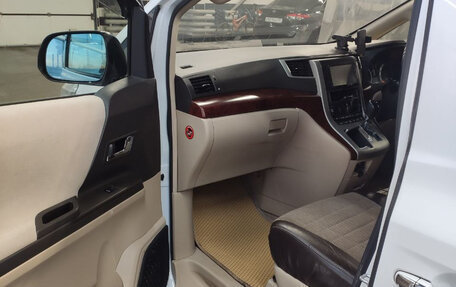 Toyota Alphard III, 2010 год, 2 050 000 рублей, 10 фотография
