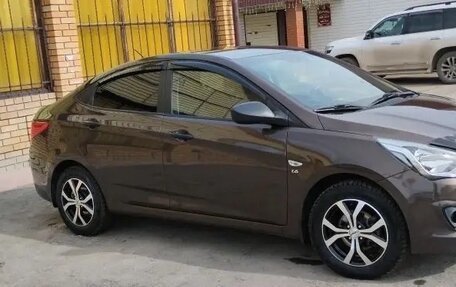 Hyundai Solaris II рестайлинг, 2014 год, 810 000 рублей, 4 фотография