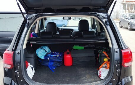 Mitsubishi Outlander III рестайлинг 3, 2016 год, 2 000 000 рублей, 8 фотография