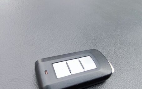 Mitsubishi Outlander III рестайлинг 3, 2016 год, 2 000 000 рублей, 24 фотография