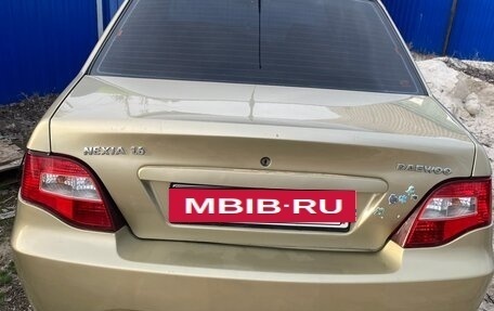 Daewoo Nexia I рестайлинг, 2011 год, 300 000 рублей, 3 фотография