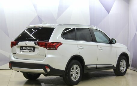 Mitsubishi Outlander III рестайлинг 3, 2017 год, 1 996 300 рублей, 6 фотография