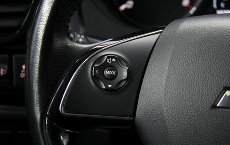 Mitsubishi Outlander III рестайлинг 3, 2017 год, 1 996 300 рублей, 17 фотография