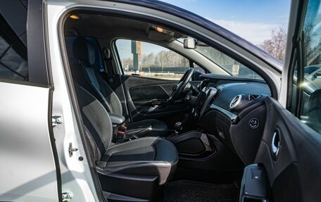 Renault Kaptur I рестайлинг, 2021 год, 1 900 000 рублей, 11 фотография