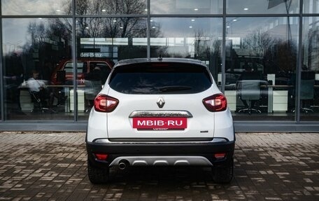 Renault Kaptur I рестайлинг, 2021 год, 1 900 000 рублей, 4 фотография