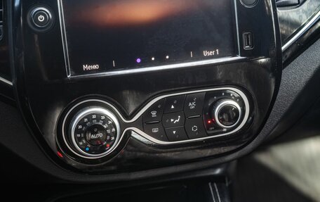 Renault Kaptur I рестайлинг, 2021 год, 1 900 000 рублей, 21 фотография