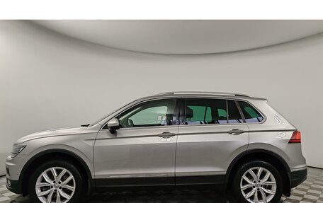Volkswagen Tiguan II, 2017 год, 2 799 000 рублей, 8 фотография