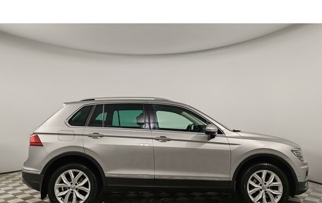 Volkswagen Tiguan II, 2017 год, 2 799 000 рублей, 4 фотография
