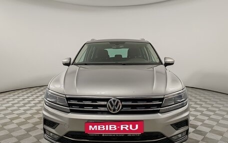 Volkswagen Tiguan II, 2017 год, 2 799 000 рублей, 2 фотография