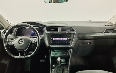 Volkswagen Tiguan II, 2017 год, 2 799 000 рублей, 14 фотография