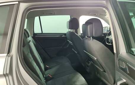 Volkswagen Tiguan II, 2017 год, 2 799 000 рублей, 19 фотография