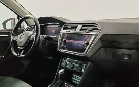 Volkswagen Tiguan II, 2017 год, 2 799 000 рублей, 11 фотография