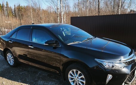 Toyota Camry, 2017 год, 2 850 000 рублей, 2 фотография