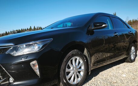 Toyota Camry, 2017 год, 2 850 000 рублей, 4 фотография