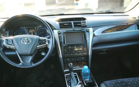 Toyota Camry, 2017 год, 2 850 000 рублей, 13 фотография