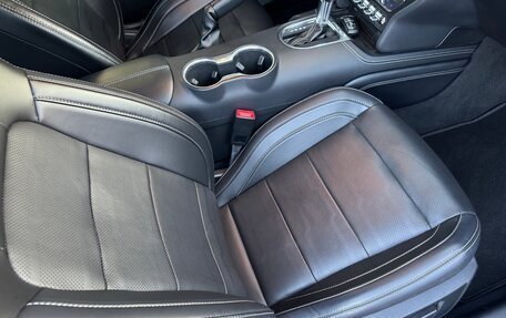 Ford Mustang VI рестайлинг, 2020 год, 4 750 000 рублей, 8 фотография