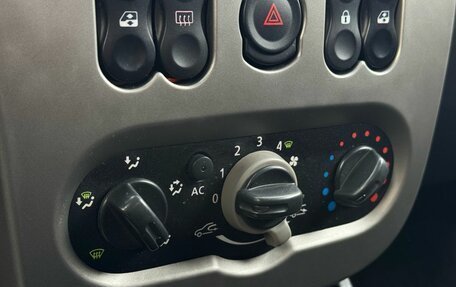 Renault Logan I, 2010 год, 650 000 рублей, 18 фотография