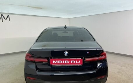 BMW 5 серия, 2023 год, 5 690 000 рублей, 4 фотография