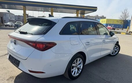 SEAT Leon IV, 2022 год, 1 942 000 рублей, 2 фотография