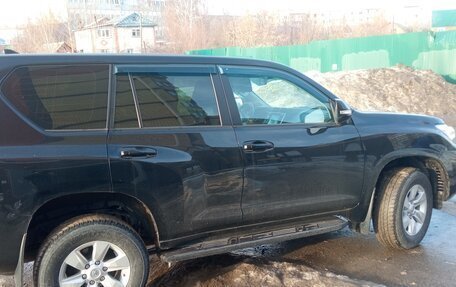 Toyota Land Cruiser Prado 150 рестайлинг 2, 2019 год, 4 800 000 рублей, 10 фотография