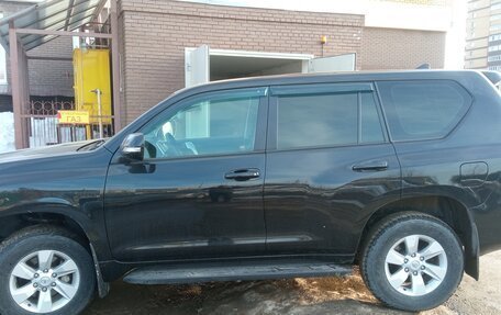 Toyota Land Cruiser Prado 150 рестайлинг 2, 2019 год, 4 800 000 рублей, 6 фотография