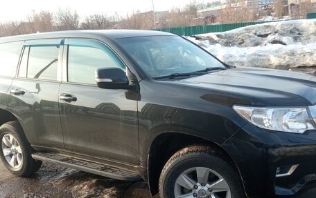 Toyota Land Cruiser Prado 150 рестайлинг 2, 2019 год, 4 800 000 рублей, 9 фотография