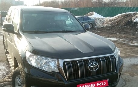 Toyota Land Cruiser Prado 150 рестайлинг 2, 2019 год, 4 800 000 рублей, 15 фотография