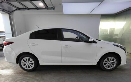 KIA Rio IV, 2021 год, 1 749 000 рублей, 5 фотография