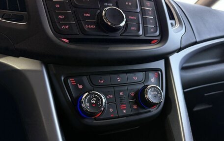 Opel Zafira C рестайлинг, 2013 год, 1 099 000 рублей, 14 фотография