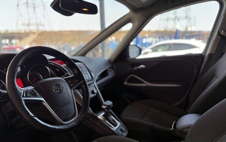 Opel Zafira C рестайлинг, 2013 год, 1 099 000 рублей, 10 фотография