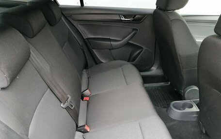 Skoda Rapid I, 2018 год, 920 000 рублей, 10 фотография