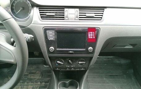 Skoda Rapid I, 2018 год, 920 000 рублей, 15 фотография