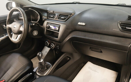 KIA Rio III рестайлинг, 2013 год, 859 000 рублей, 10 фотография