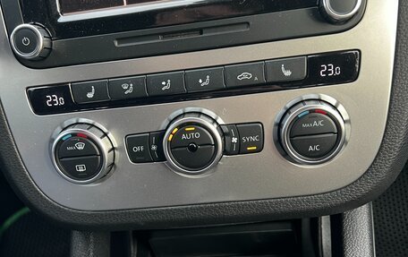 Volkswagen Scirocco III рестайлинг, 2013 год, 1 700 000 рублей, 7 фотография