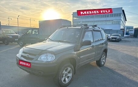 Chevrolet Niva I рестайлинг, 2013 год, 470 000 рублей, 1 фотография