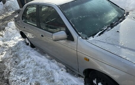 Nissan Bluebird XI, 2000 год, 165 000 рублей, 10 фотография