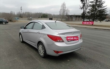 Hyundai Solaris II рестайлинг, 2015 год, 749 999 рублей, 2 фотография