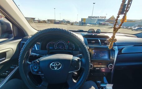 Toyota Camry, 2014 год, 1 600 000 рублей, 14 фотография