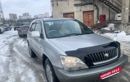 Toyota Harrier, 1998 год, 800 000 рублей, 2 фотография